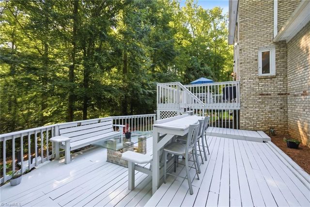 6808 Fox Horn Circle, Pfafftown, NC 27040