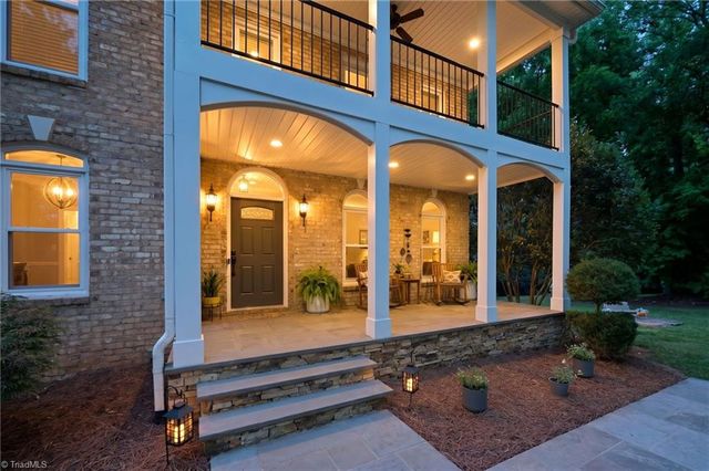 6808 Fox Horn Circle, Pfafftown, NC 27040