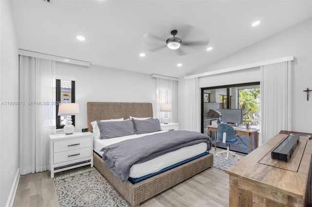 2920 Old Orchard Rd, Davie, FL 33328