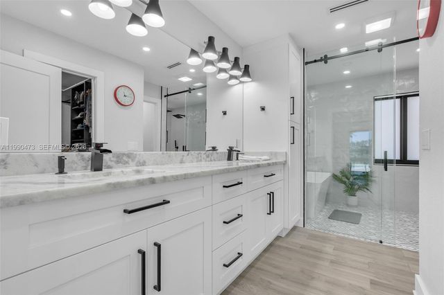 2920 Old Orchard Rd, Davie, FL 33328