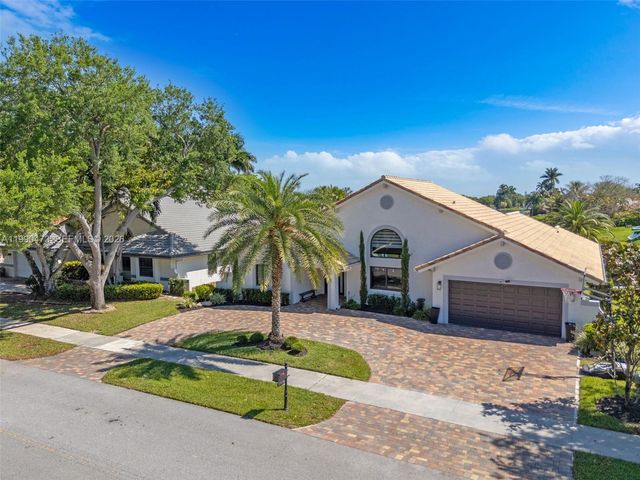 2920 Old Orchard Rd, Davie, FL 33328