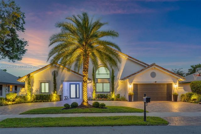 2920 Old Orchard Rd, Davie, FL 33328