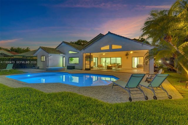 2920 Old Orchard Rd, Davie, FL 33328