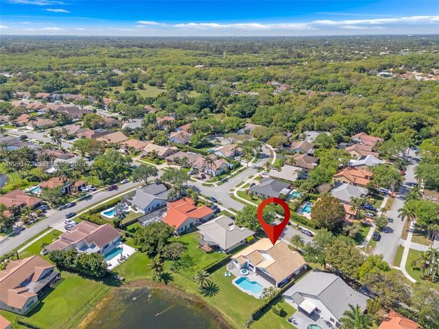 2920 Old Orchard Rd, Davie, FL 33328