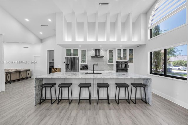 2920 Old Orchard Rd, Davie, FL 33328