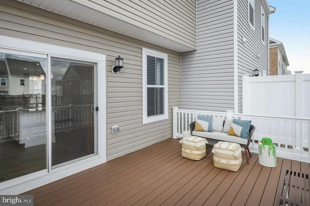 10600 ROUNDSTONE LN, White Plains, MD 20695
