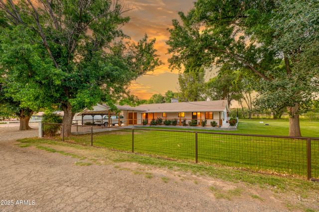 11120 E Brooks Lane, Cornville, AZ 86325