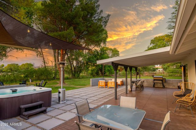 11120 E Brooks Lane, Cornville, AZ 86325