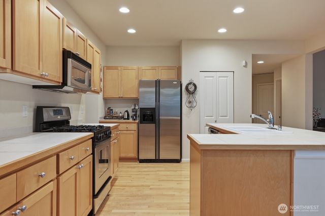 1220 68th Street SE, Auburn, WA 98092