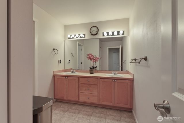 1220 68th Street SE, Auburn, WA 98092