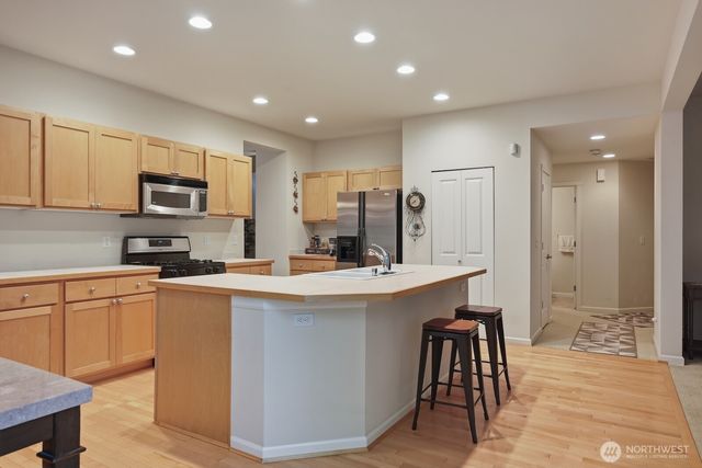 1220 68th Street SE, Auburn, WA 98092