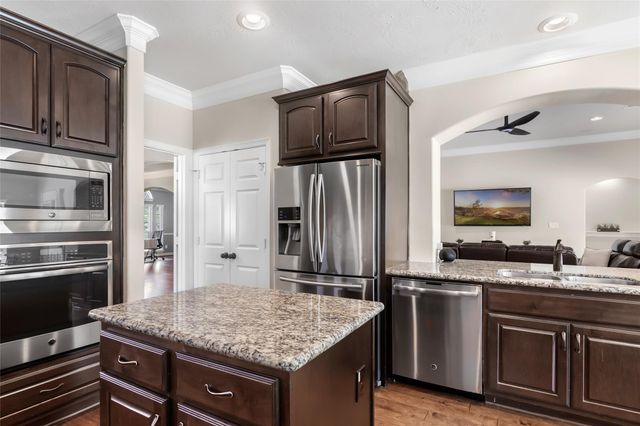 514 Carriage View Lane, Houston, TX 77336