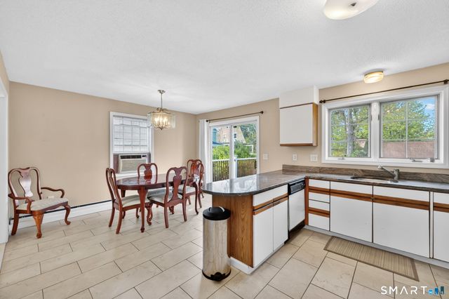 20 Lowell Road, West Hartford, CT 06119