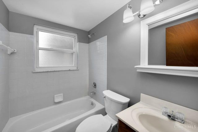 1074 Archland Drive, Cincinnati, OH 45224