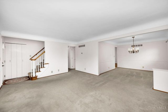 1074 Archland Drive, Cincinnati, OH 45224