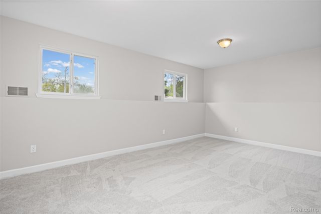 2660 Pontiac Lake Road, Waterford Charter Township, MI 48328