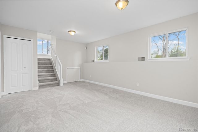 2660 Pontiac Lake Road, Waterford Charter Township, MI 48328