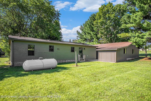 3888 W Barnes Road, Mason, MI 48854