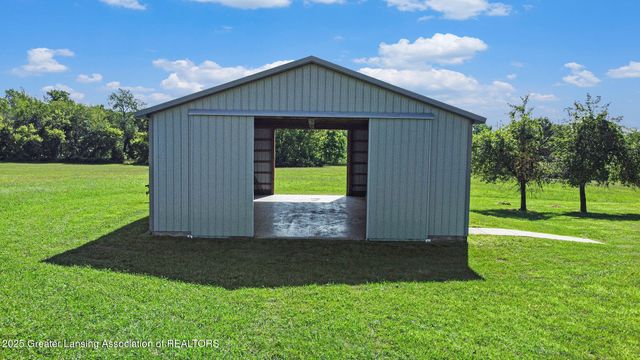 3888 W Barnes Road, Mason, MI 48854