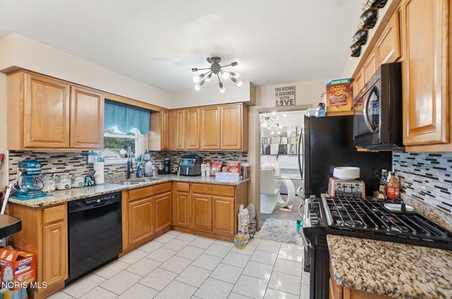 6118 Boothbay Drive, Toledo, OH 43615