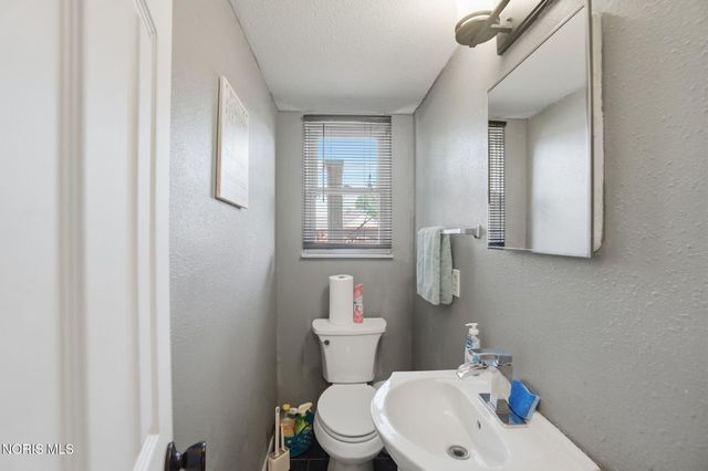 6118 Boothbay Drive, Toledo, OH 43615