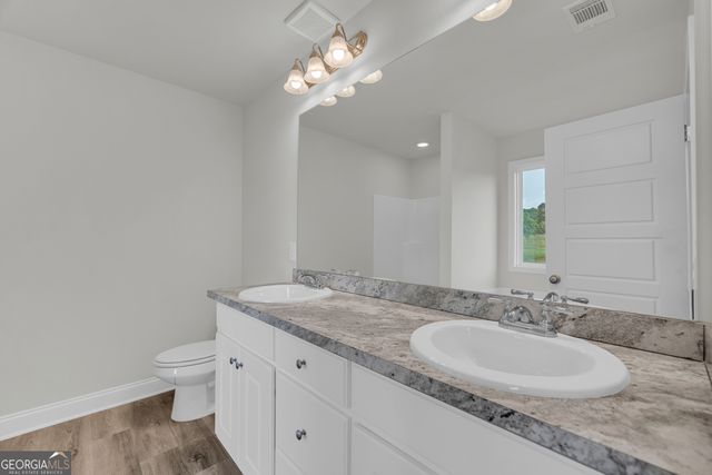 1347 S Fairview Road, Lavonia, GA 30553