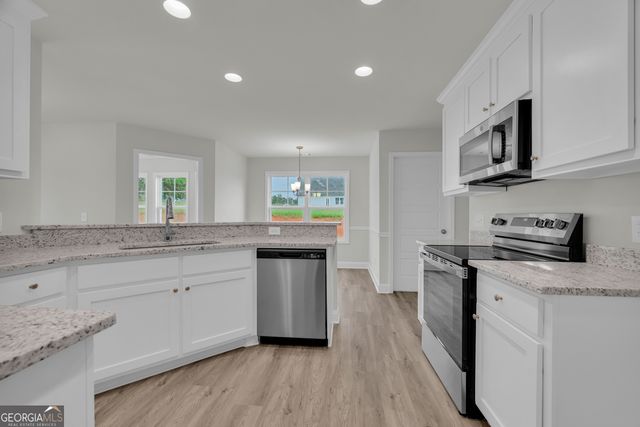 1347 S Fairview Road, Lavonia, GA 30553
