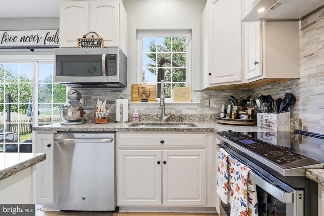 18214 ROCKLAND DR, Hagerstown, MD 21740