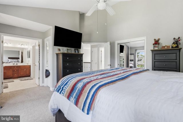 18214 ROCKLAND DR, Hagerstown, MD 21740