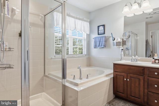 18214 ROCKLAND DR, Hagerstown, MD 21740