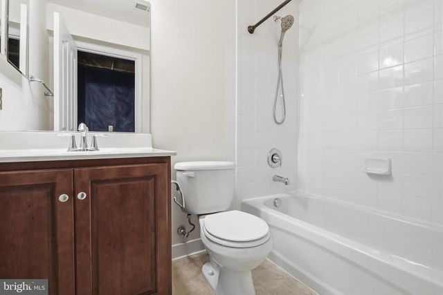 18214 ROCKLAND DR, Hagerstown, MD 21740