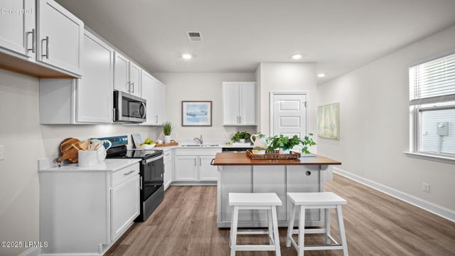 10 Bottom Board Court, Ridgeland, SC 29936