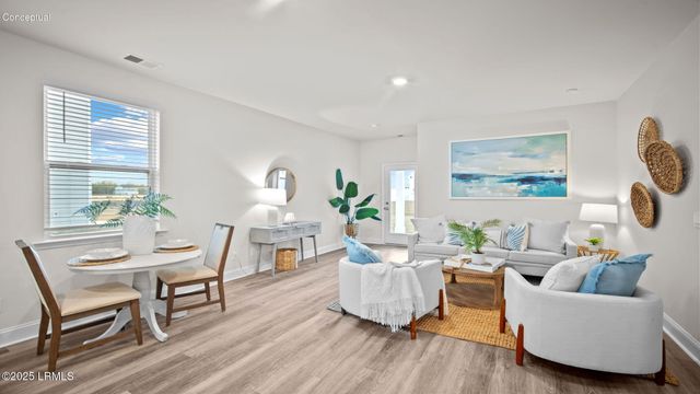 10 Bottom Board Court, Ridgeland, SC 29936