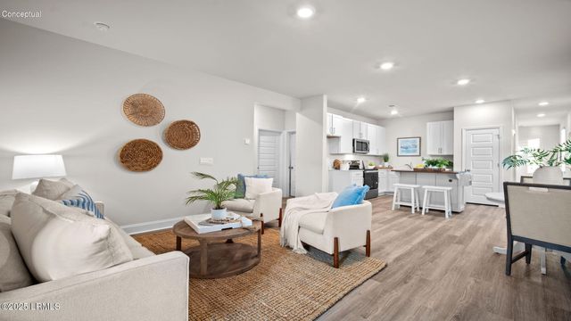 10 Bottom Board Court, Ridgeland, SC 29936