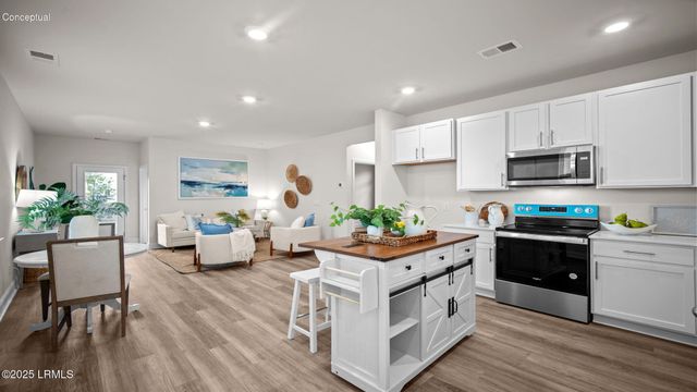 10 Bottom Board Court, Ridgeland, SC 29936