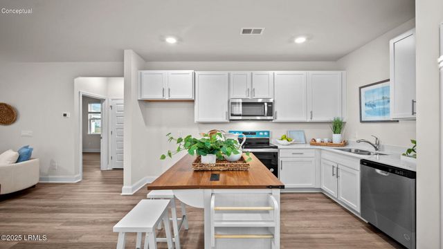 10 Bottom Board Court, Ridgeland, SC 29936