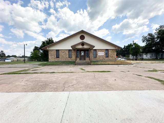 702 N Richmond, Wharton, TX 77488