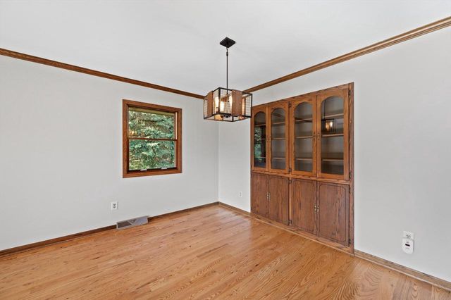 949 Hickory Hill PARKWAY, Hubertus, WI 53033