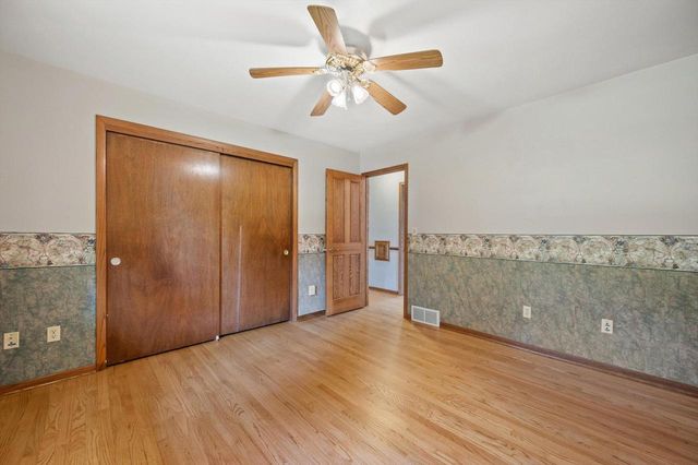 949 Hickory Hill PARKWAY, Hubertus, WI 53033