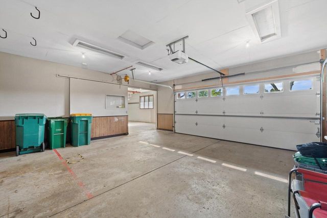 949 Hickory Hill PARKWAY, Hubertus, WI 53033