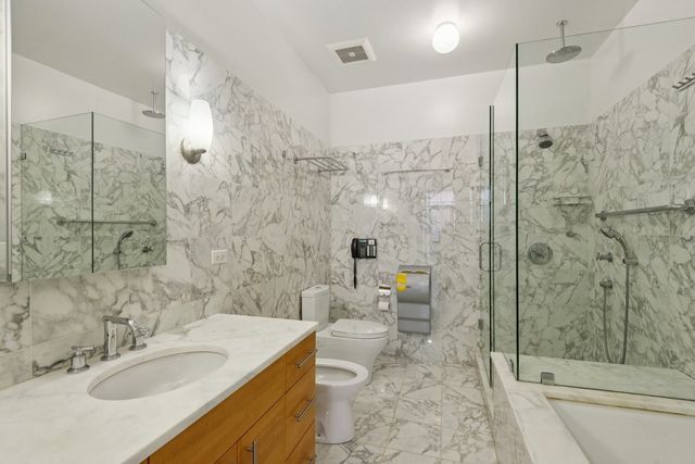 2734 N LINCOLN Avenue 3E, Chicago, IL 60614