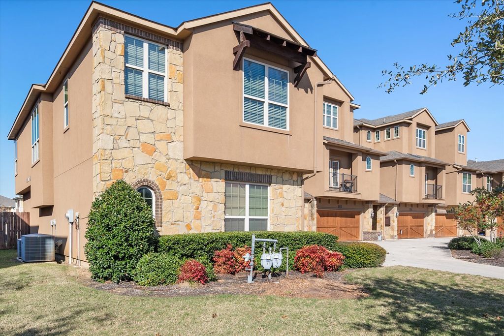 2630 Villa Di Lago 6, Grand Prairie, TX 75054 — photo 2