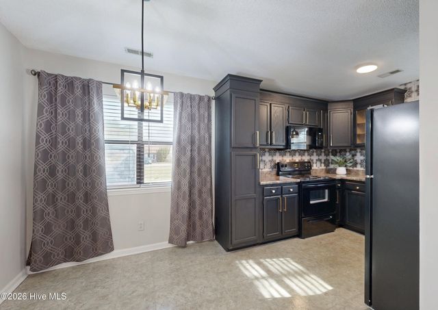 200 Rollins Drive 12, Greenville, NC 27834