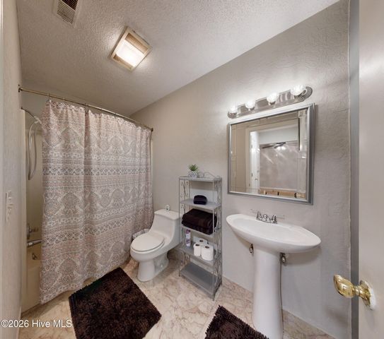 200 Rollins Drive 12, Greenville, NC 27834