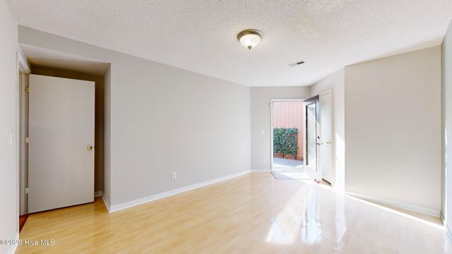 200 Rollins Drive 12, Greenville, NC 27834