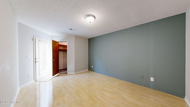 200 Rollins Drive 12, Greenville, NC 27834