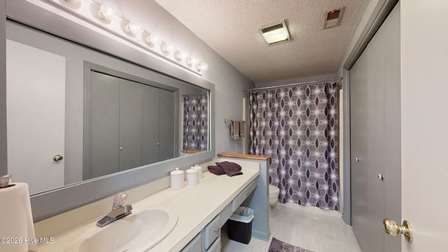 200 Rollins Drive 12, Greenville, NC 27834