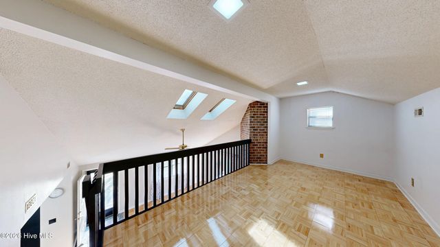 200 Rollins Drive 12, Greenville, NC 27834