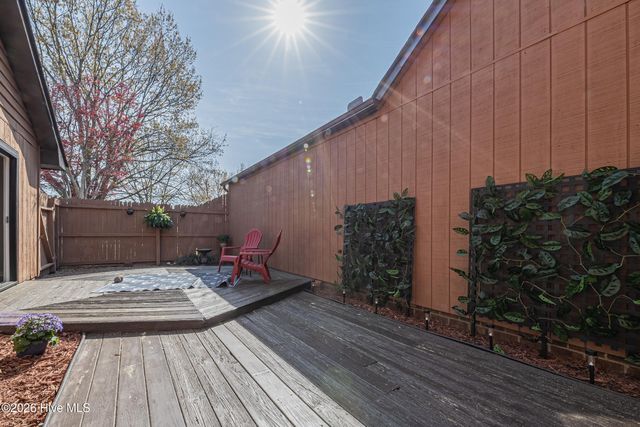 200 Rollins Drive 12, Greenville, NC 27834