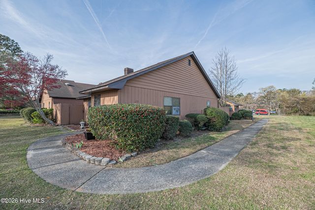 200 Rollins Drive 12, Greenville, NC 27834